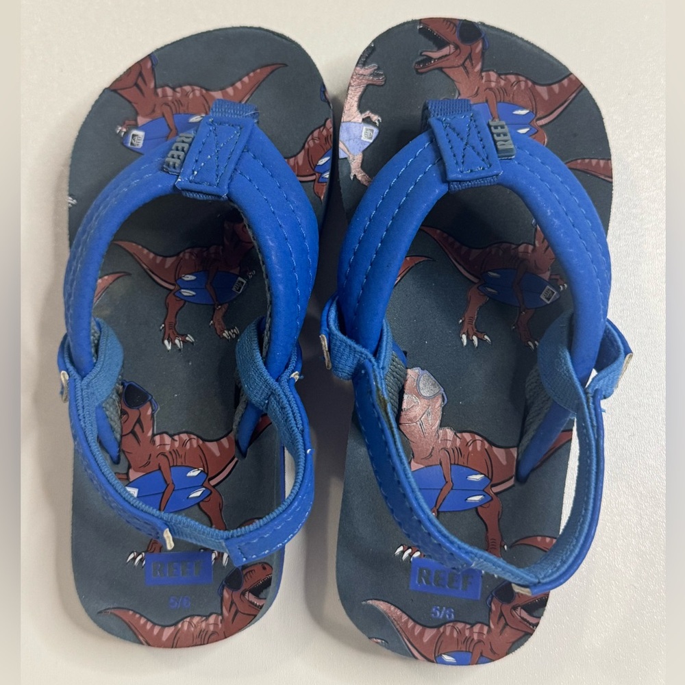 Reef Toddler Blue and Brown Dinosaur Sandals Size 5/6
